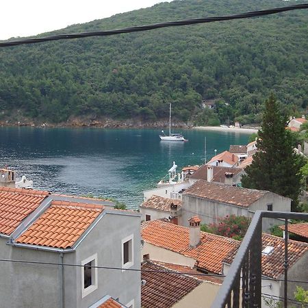 Apartment Surdić Valun Bagian luar foto