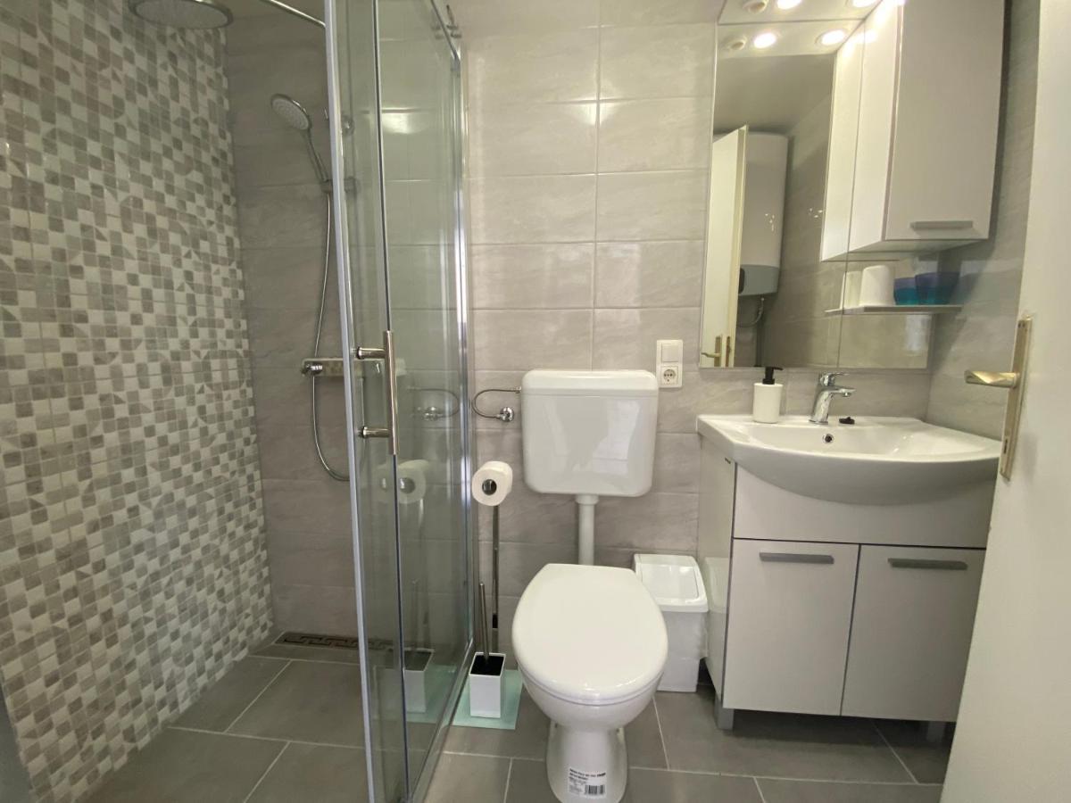 Apartment Surdić Valun Bagian luar foto