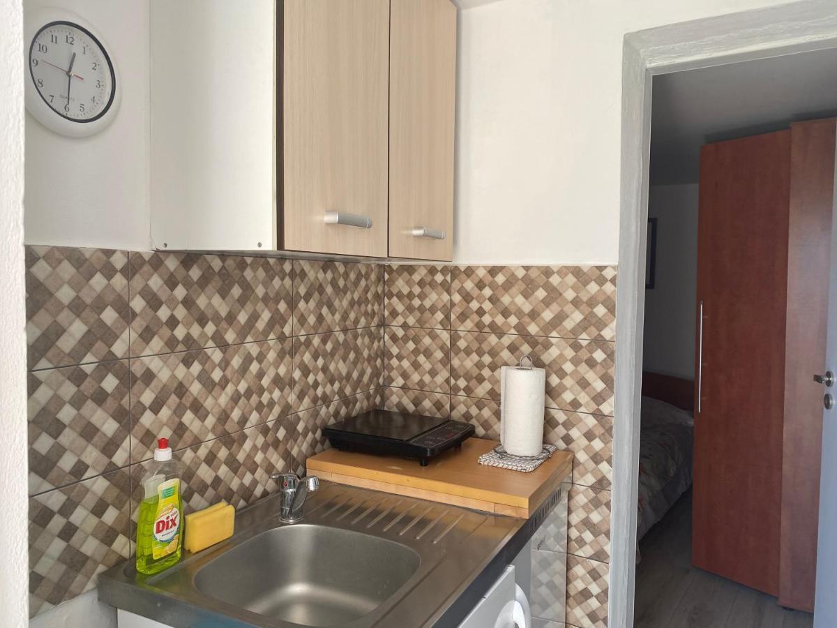 Apartment Surdić Valun Bagian luar foto