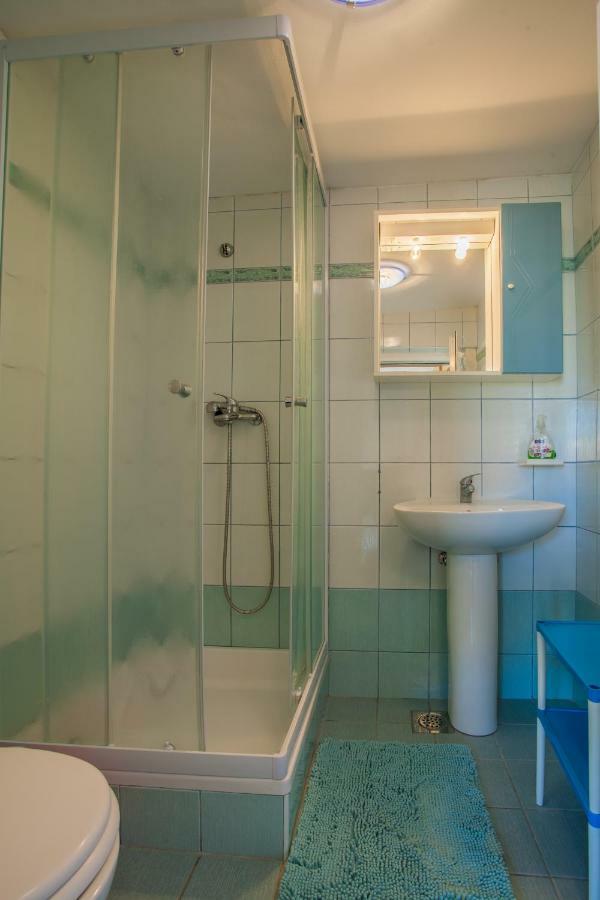 Apartment Surdić Valun Bagian luar foto